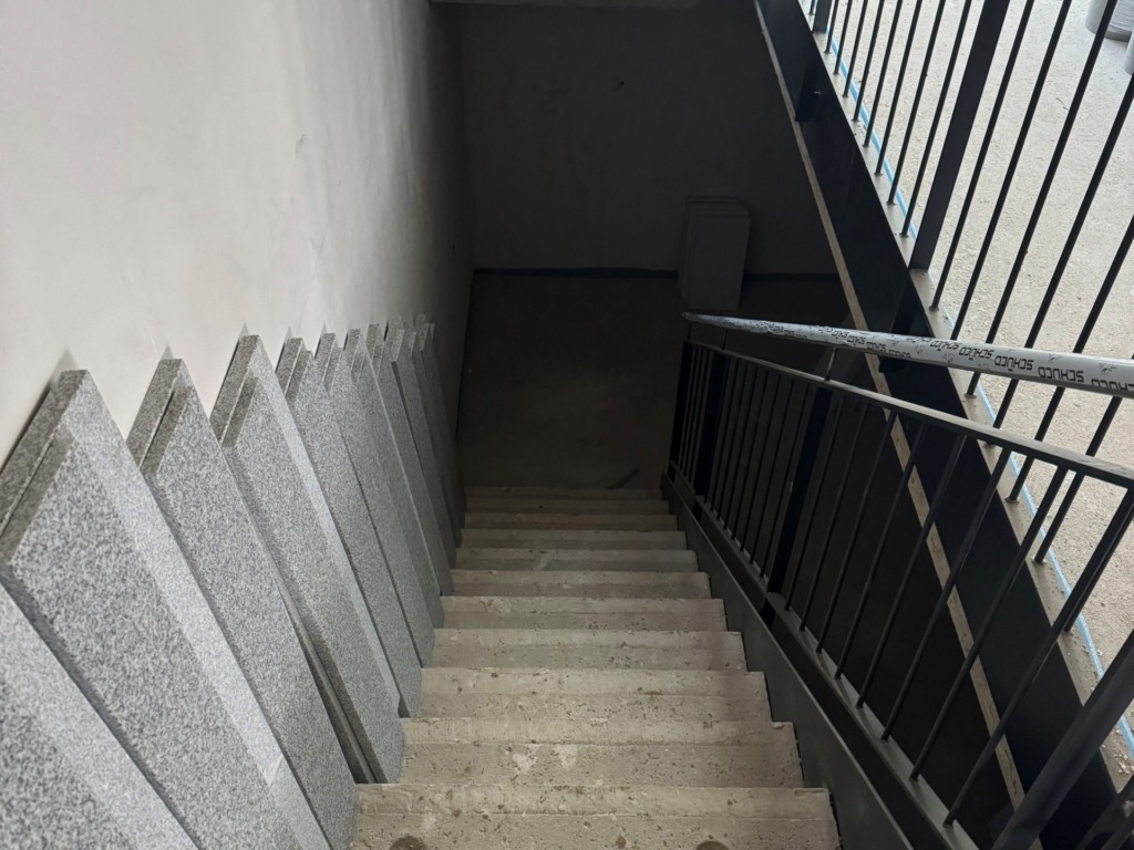 Treppenhaus Keller scaled